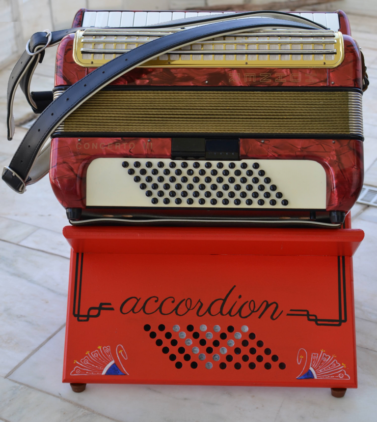Hohner Concerto Accordion Stand ACCORDION.gr